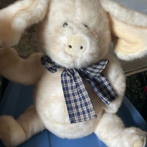 Boyd’s “Willie B. Bacon” Pig Plush